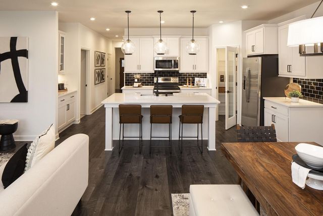 600 James Parkway, Elko New Market, MN 55054