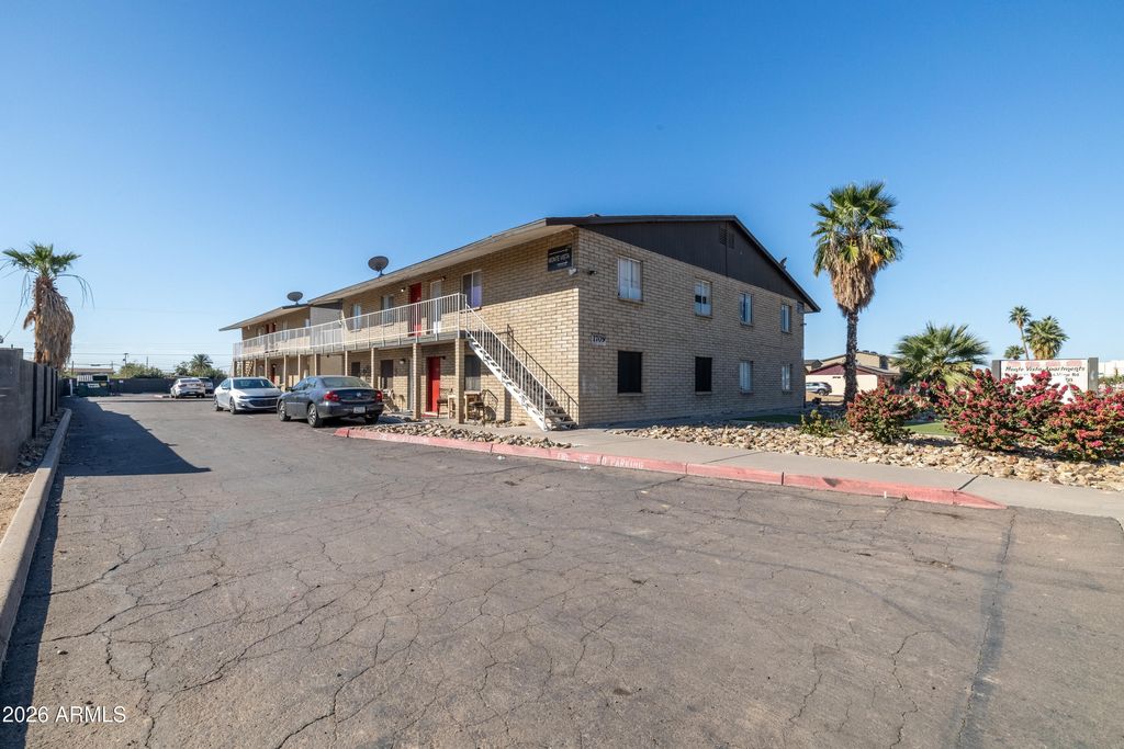1709 W MOUNTAIN VIEW Road, Phoenix, AZ 85021