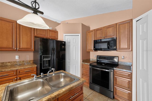 1081 JOHNSTON ROAD SE, Palm Bay, FL 32909