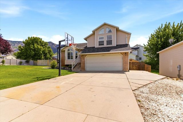 2670 N 700 E, North Ogden, UT 84414