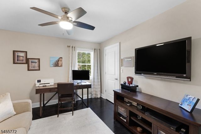 6 Selmar Ter, East Hanover Twp., NJ 07936