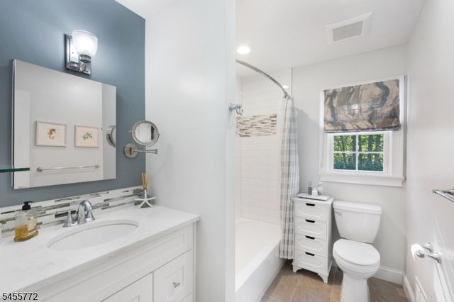 6 Selmar Ter, East Hanover Twp., NJ 07936