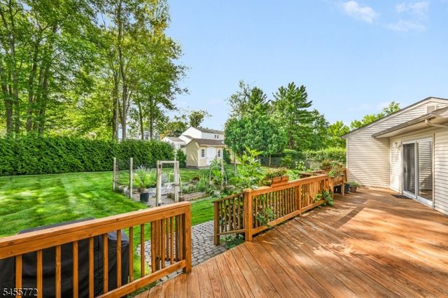 6 Selmar Ter, East Hanover Twp., NJ 07936