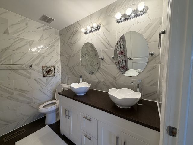 115 W King George Court, Palatine, IL 60067