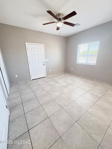4013 E 22nd St Unit 2, Tucson, AZ 85711