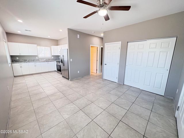 4013 E 22nd St Unit 2, Tucson, AZ 85711