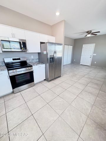 4013 E 22nd St Unit 2, Tucson, AZ 85711