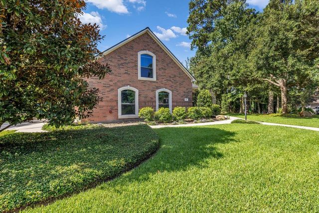 110 April Waters Drive W, Conroe, TX 77356