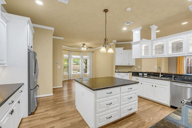 110 April Waters Drive W, Conroe, TX 77356