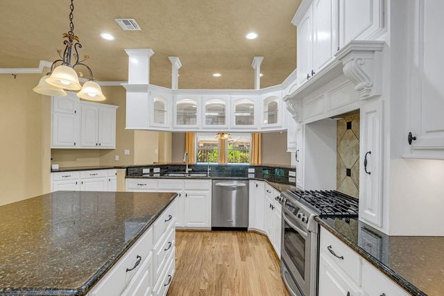110 April Waters Drive W, Conroe, TX 77356
