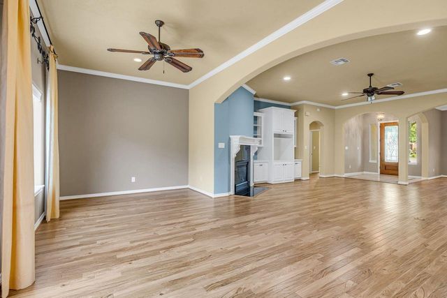 110 April Waters Drive W, Conroe, TX 77356