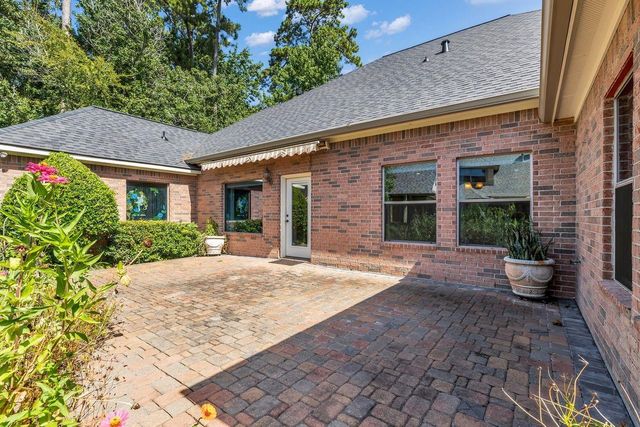 110 April Waters Drive W, Conroe, TX 77356