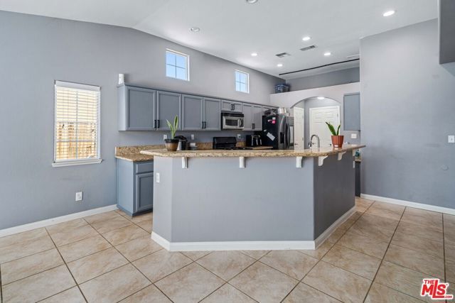 9516 Mendiburu Road, California City, CA 93505