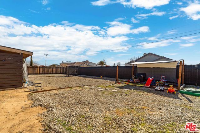 9516 Mendiburu Road, California City, CA 93505