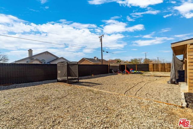 9516 Mendiburu Road, California City, CA 93505