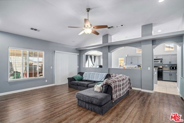 9516 Mendiburu Road, California City, CA 93505