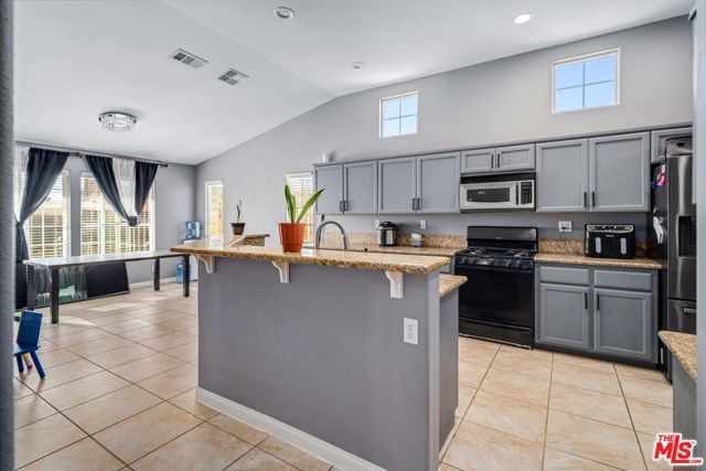 9516 Mendiburu Road, California City, CA 93505