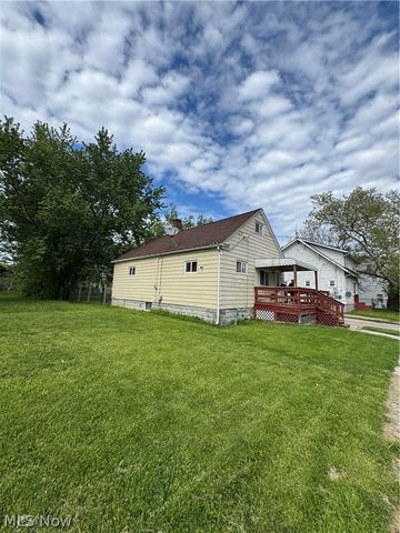 1014 W 18th Street, Lorain, OH 44052