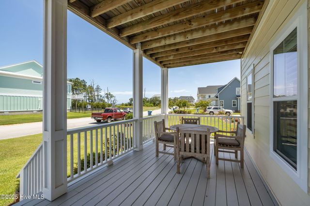 1315 Barnacle Lane, Morehead City, NC 28557