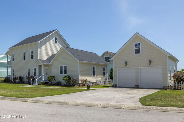 1315 Barnacle Lane, Morehead City, NC 28557