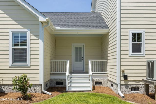 1315 Barnacle Lane, Morehead City, NC 28557