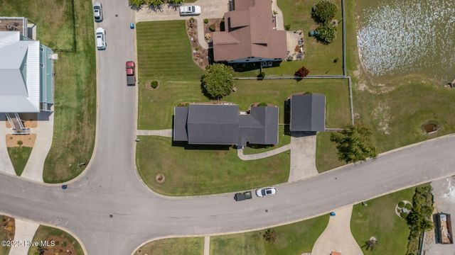 1315 Barnacle Lane, Morehead City, NC 28557