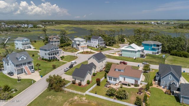 1315 Barnacle Lane, Morehead City, NC 28557
