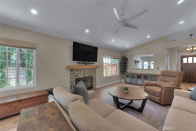436 Roosevelt, Corona, CA 92879
