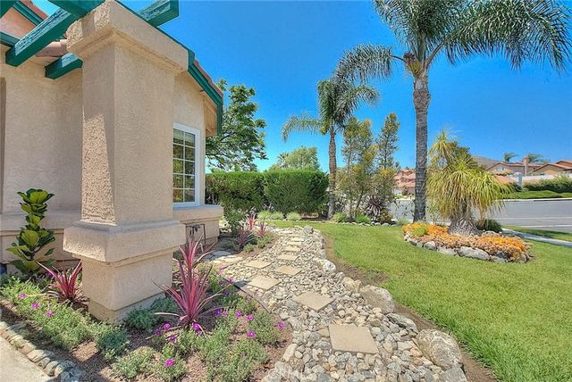 436 Roosevelt, Corona, CA 92879