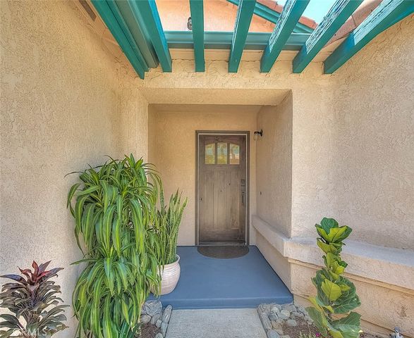 436 Roosevelt, Corona, CA 92879
