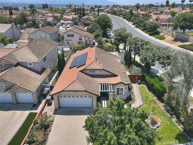 436 Roosevelt, Corona, CA 92879