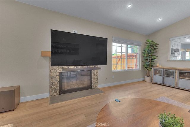 436 Roosevelt, Corona, CA 92879