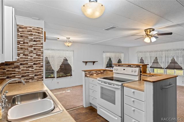 7639 E Gospel Island Road, Inverness, FL 34450