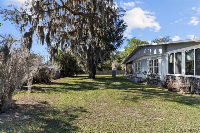7639 E Gospel Island Road, Inverness, FL 34450
