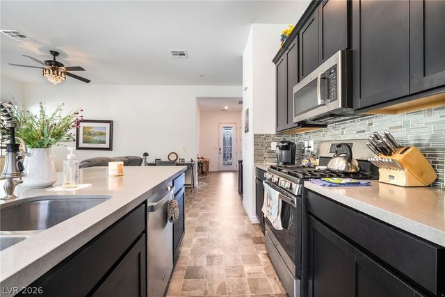 783 Charming Holly Street, Henderson, NV 89011