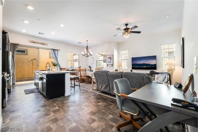 783 Charming Holly Street, Henderson, NV 89011