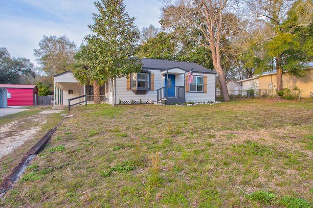 326 Washington Avenue, Valparaiso, FL 32580