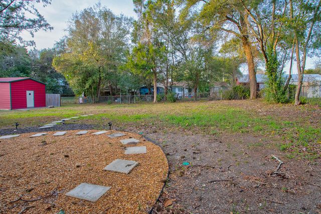 326 Washington Avenue, Valparaiso, FL 32580