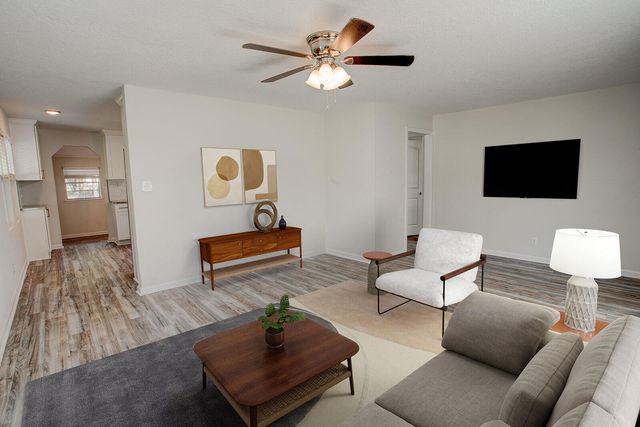 326 Washington Avenue, Valparaiso, FL 32580