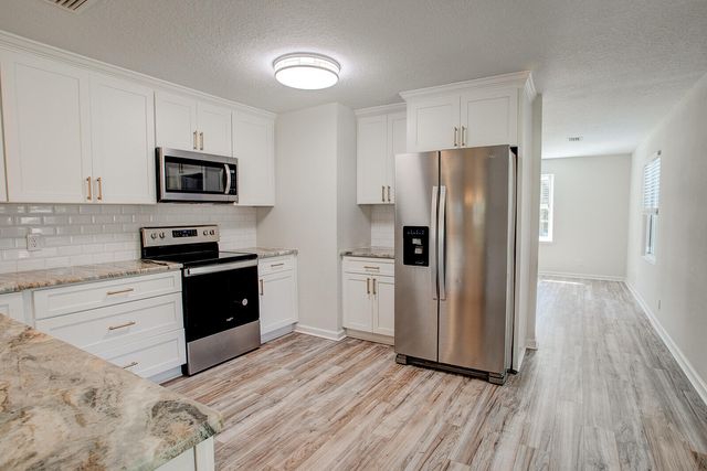 326 Washington Avenue, Valparaiso, FL 32580