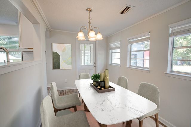 326 Washington Avenue, Valparaiso, FL 32580