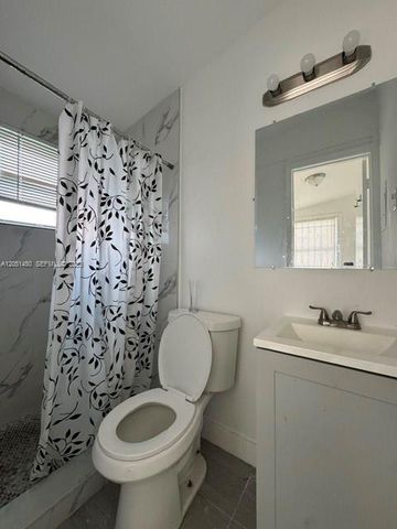 2628 Fletcher Ct, Hollywood, FL 33020