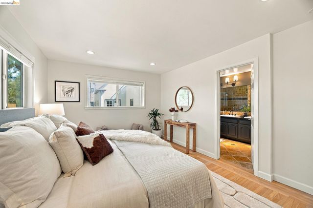 866 Alma Place, Oakland, CA 94610