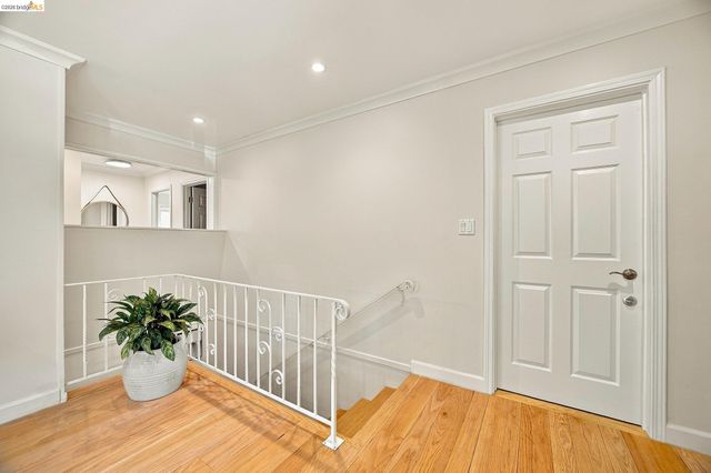 866 Alma Place, Oakland, CA 94610