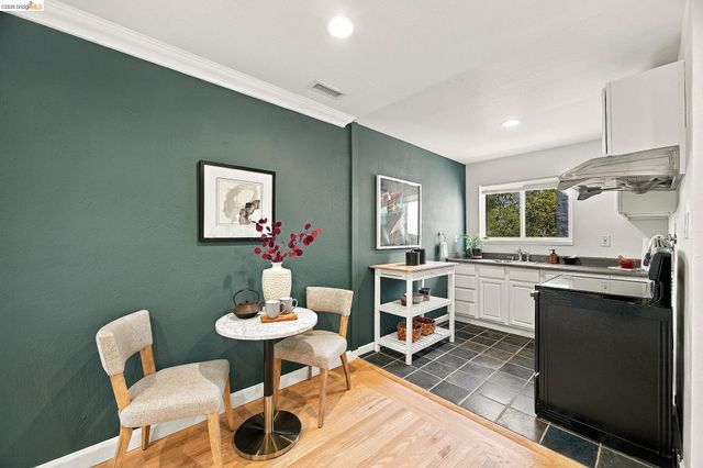 866 Alma Place, Oakland, CA 94610