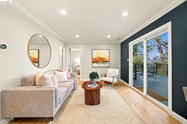 866 Alma Place, Oakland, CA 94610