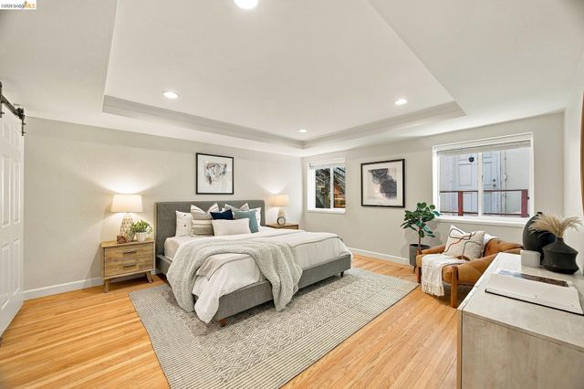 866 Alma Place, Oakland, CA 94610