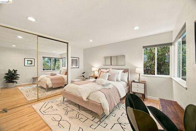 866 Alma Place, Oakland, CA 94610
