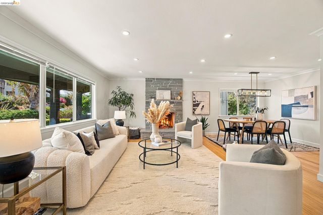 866 Alma Place, Oakland, CA 94610