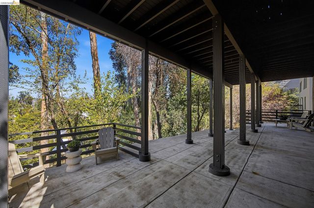 866 Alma Place, Oakland, CA 94610